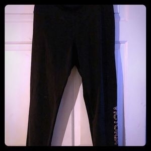 COPY - Victoria sport leggings rose gold writing